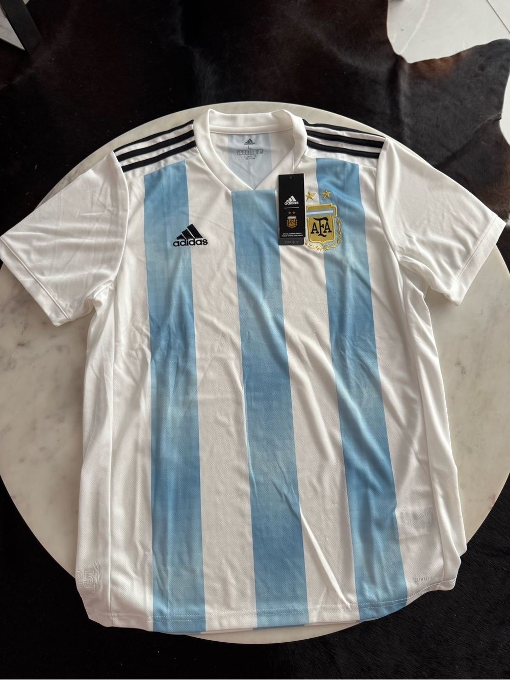 Adidas Men’s Argentina Soccer Jersey - Fan Version - Size L
